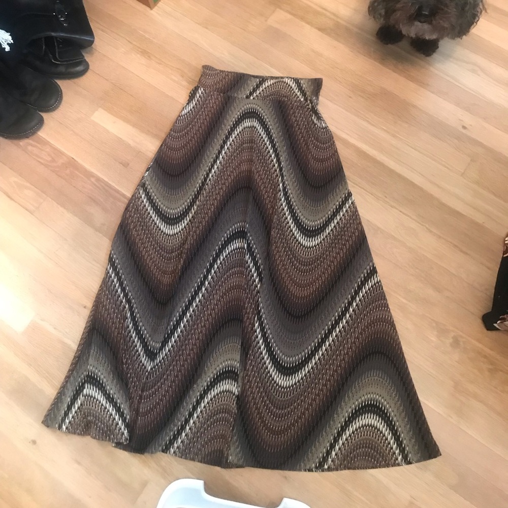 Veronica M maxi skirt size small. 37” long